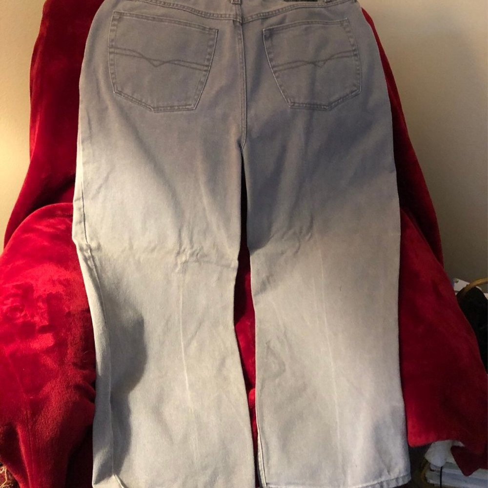 Button Missing Light Gray - image 6